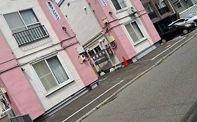 ハッピー アパートメント