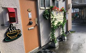 ハッピー アパートメント